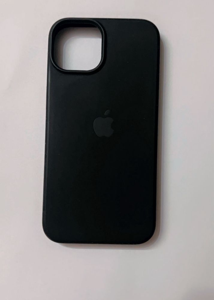 I PHONE 13,14 SILICONE COVER (Black)