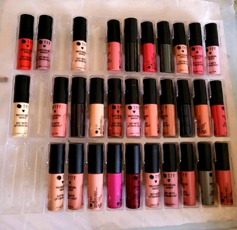 😱😱25 Lipstick Shades 😱😱