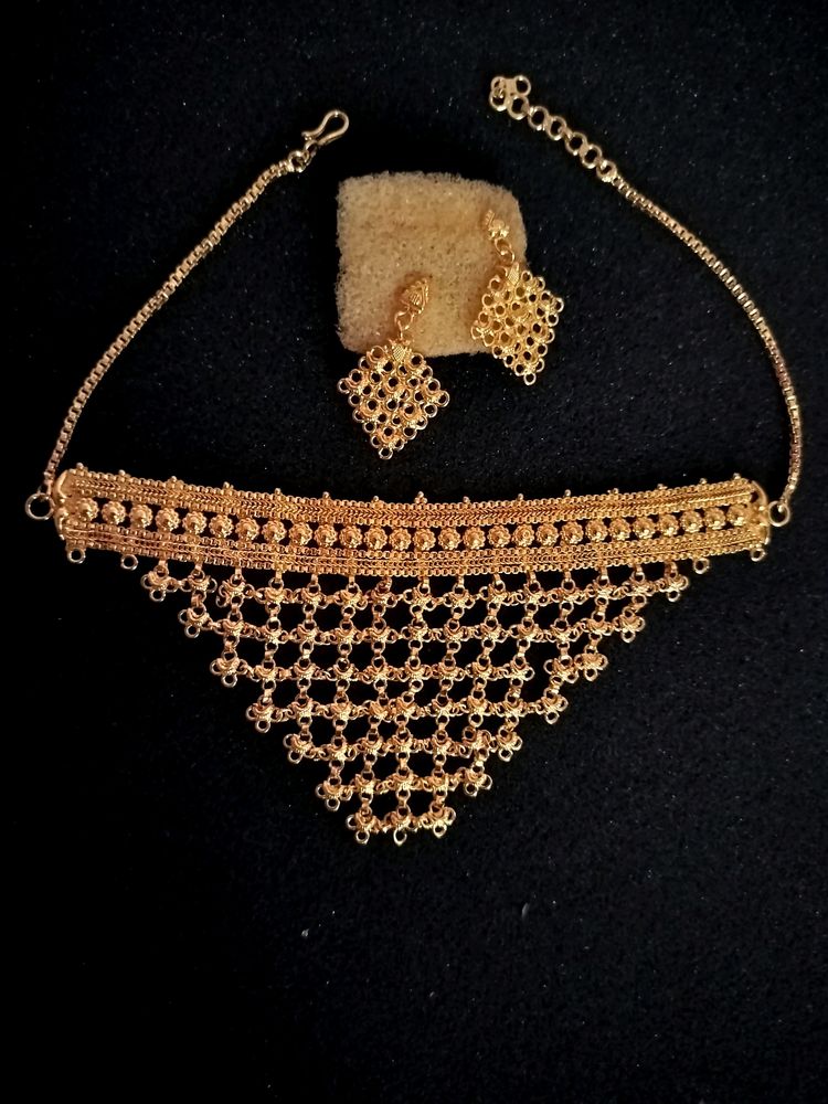 City gold Necklace With Earrings