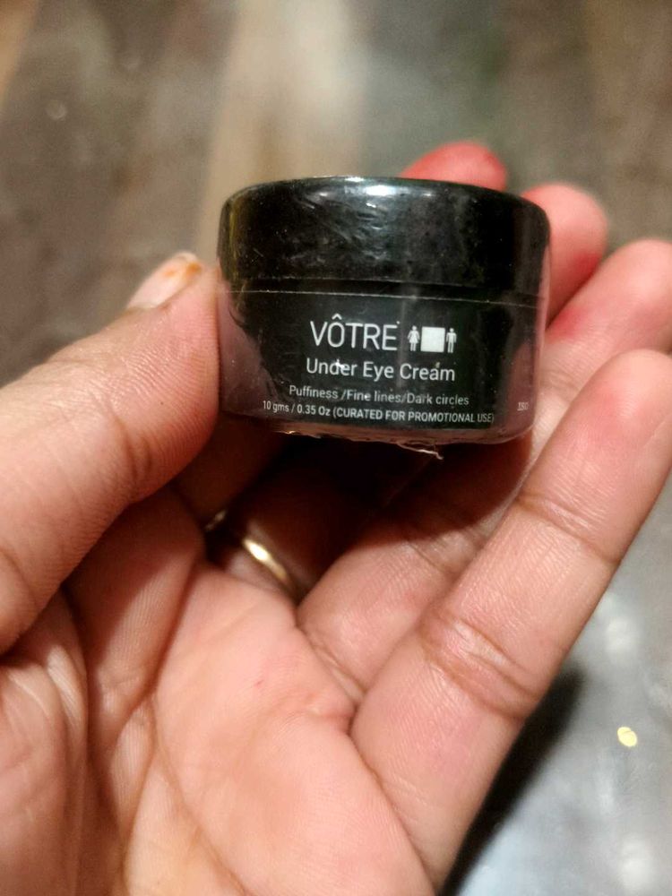 Votre Under Eye Cream