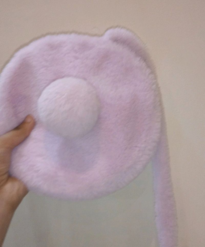 A pretty sling bag for your small baby girls