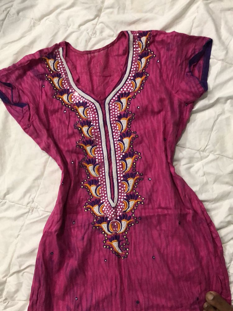 Embroiderd pink kurta