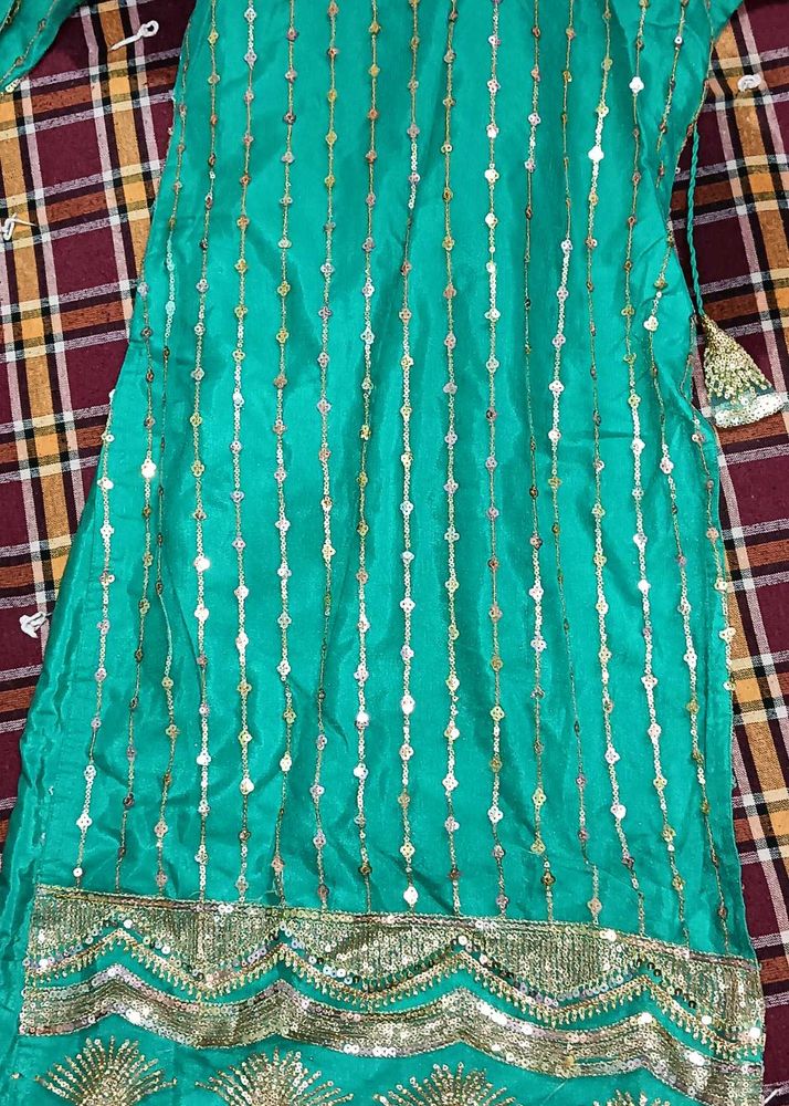 Kurti N Pant