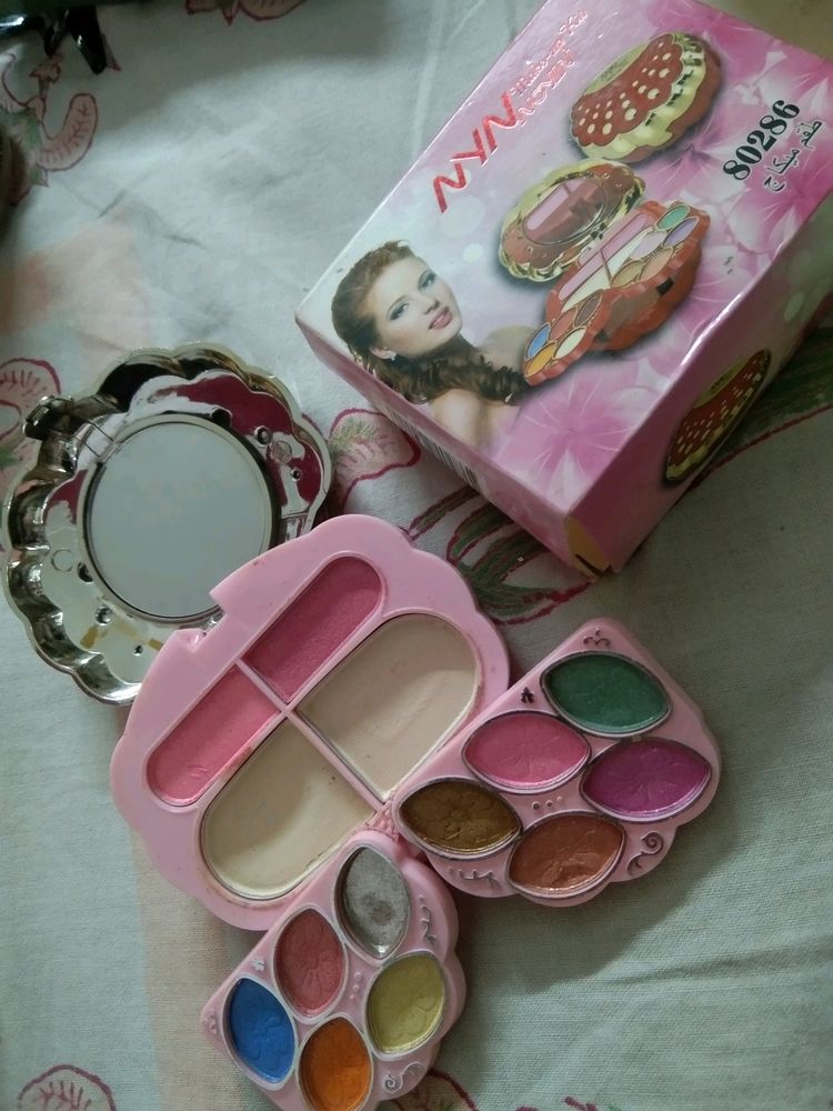 Makeup Kit