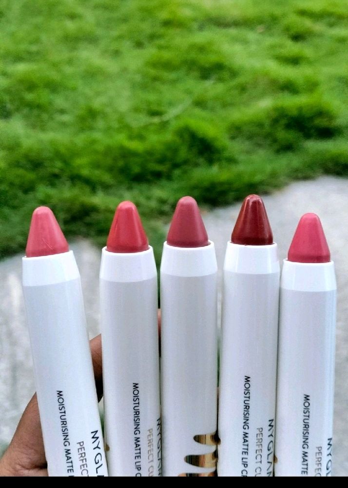 Myglamm Crayon Lipstick Available 😍