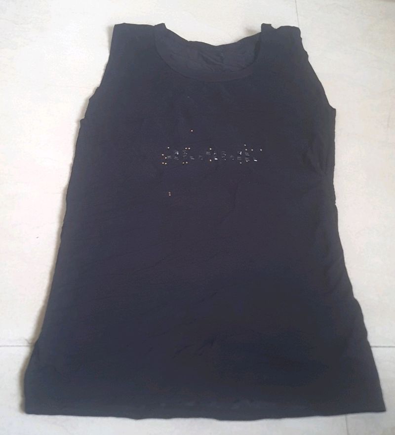 Black Sleeveless Top For Girls