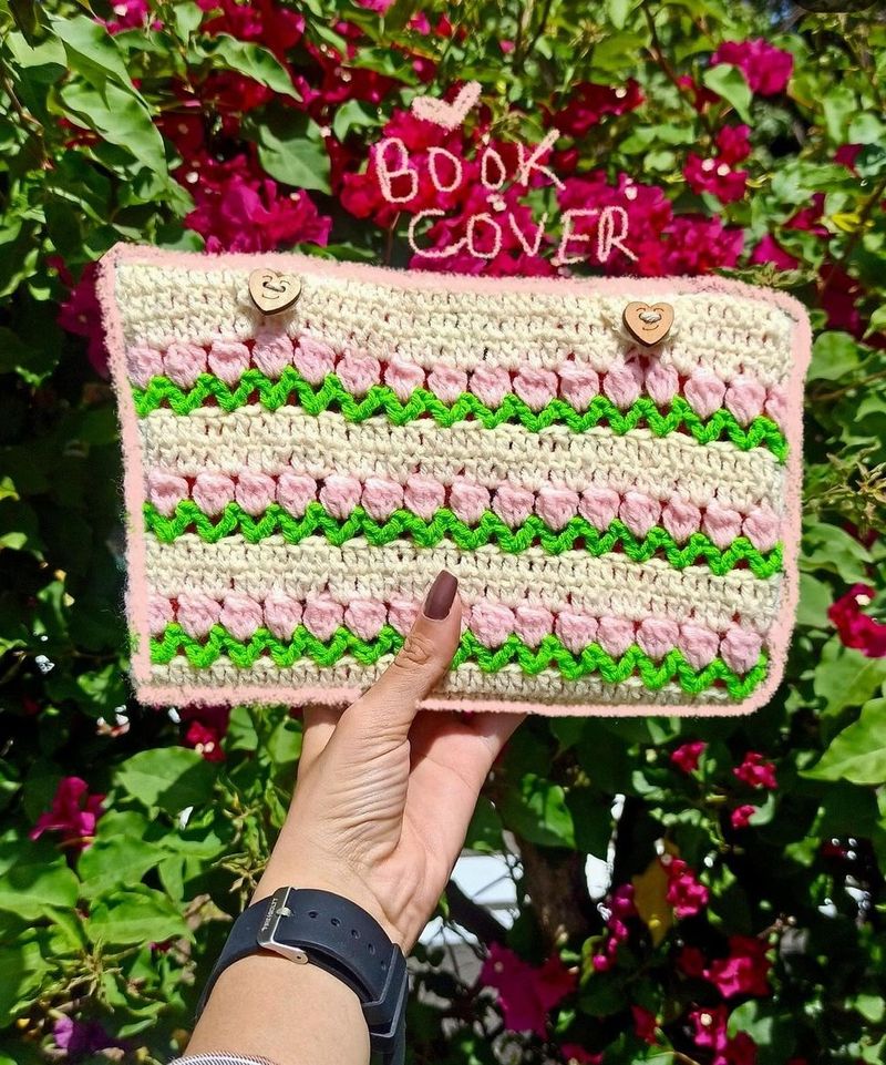 Crochet Book/ipad Cover🌷