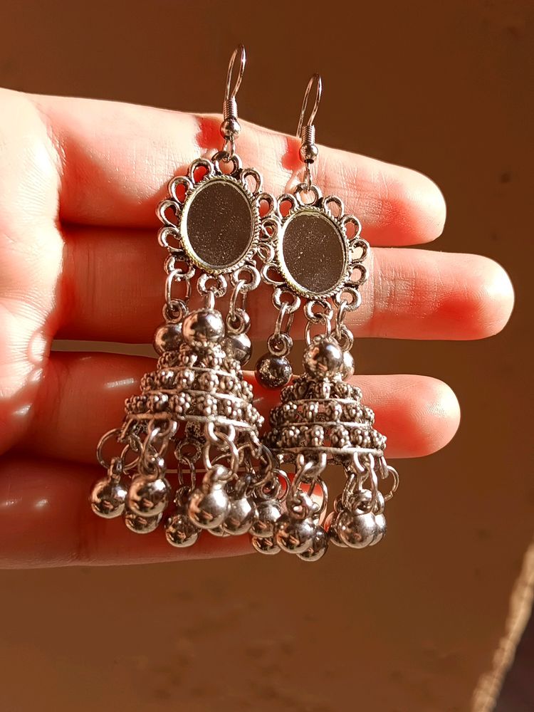 4 Stylish Oxidised And Golden Earrings