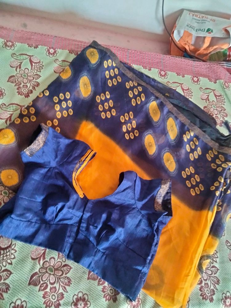 Shiffon Saree With Blouse