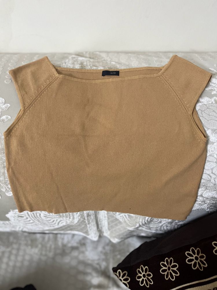 CROP TANK TOP -TAN