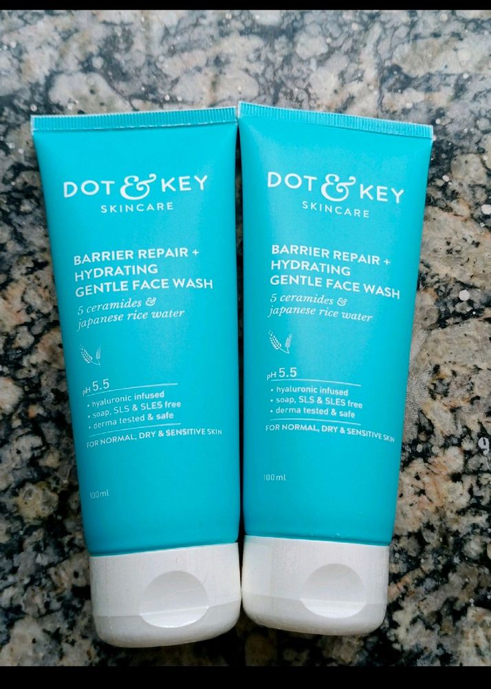 New Dot And Key Face Wash