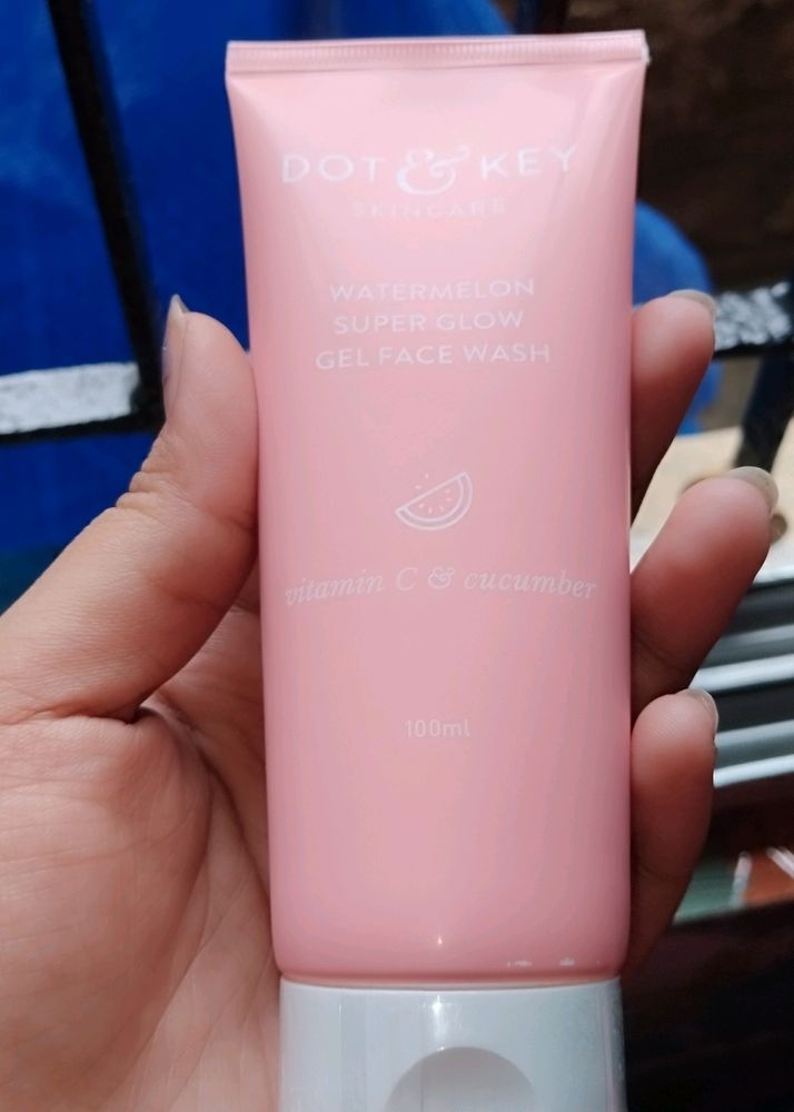 Dot & Key Watermelon Super Glow Gel Face Wash