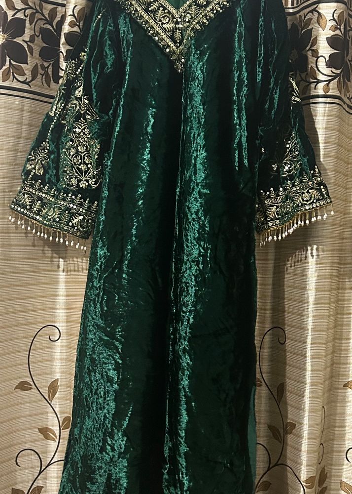 New Pakistani Embroidered Suit