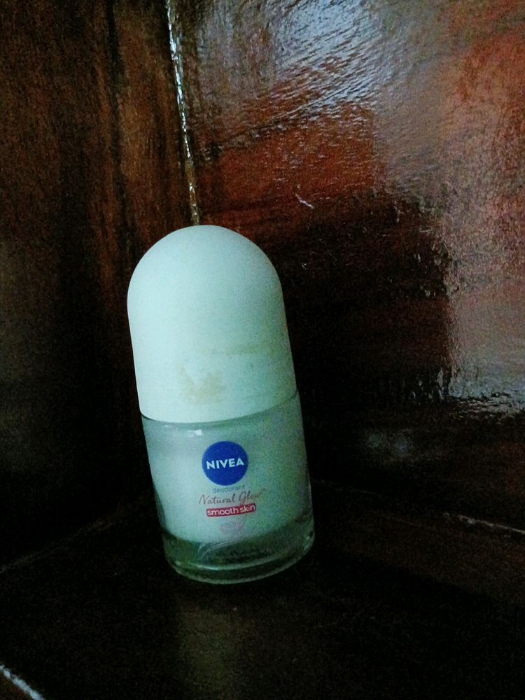 Nivea Roll On Natural Glow