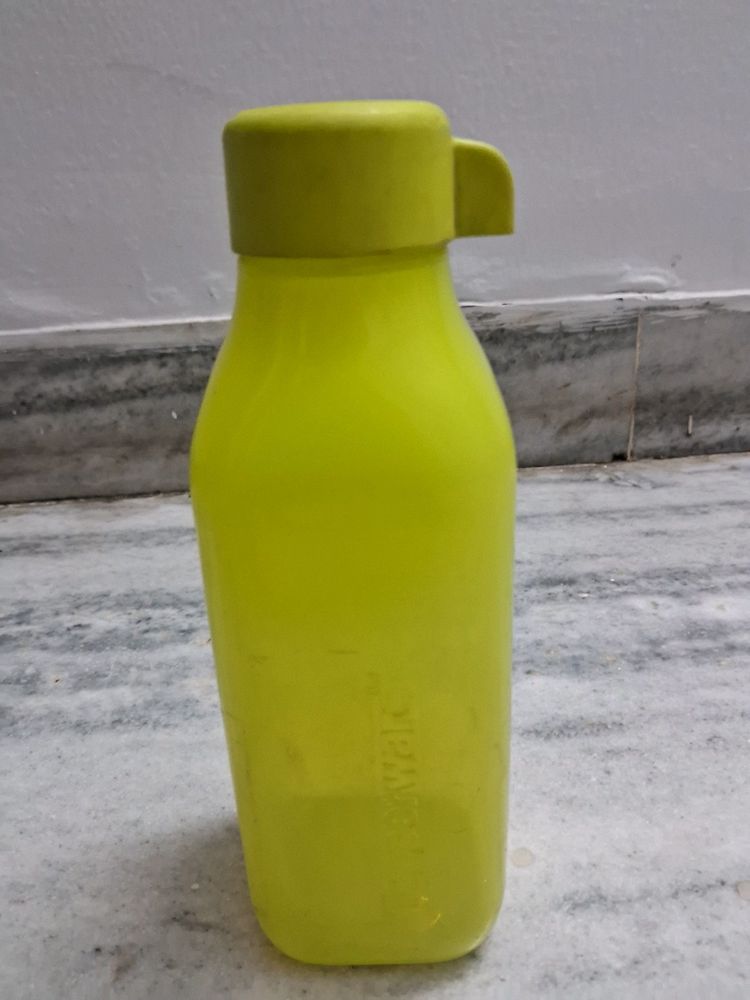 WATER BOTTLE