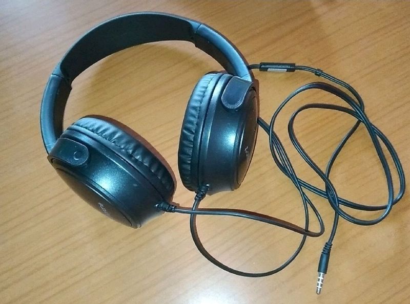 Ambrane HP100 Headphone with Mic