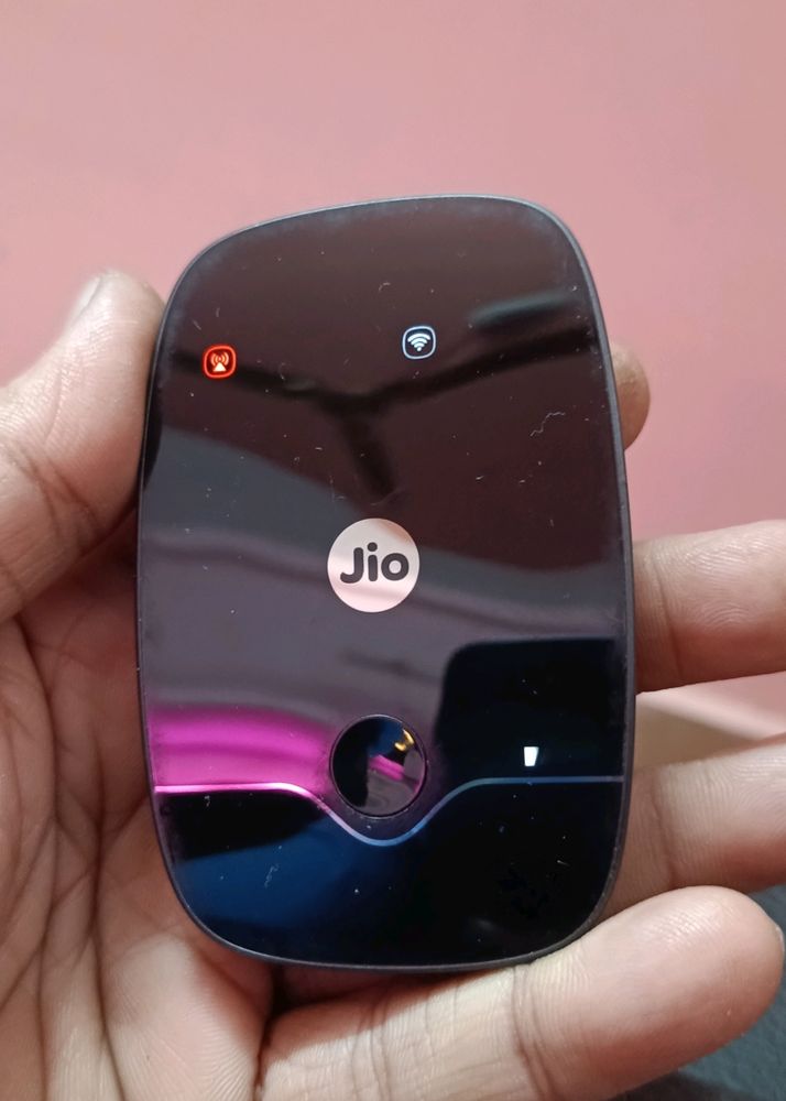 JIO Portable Wifi