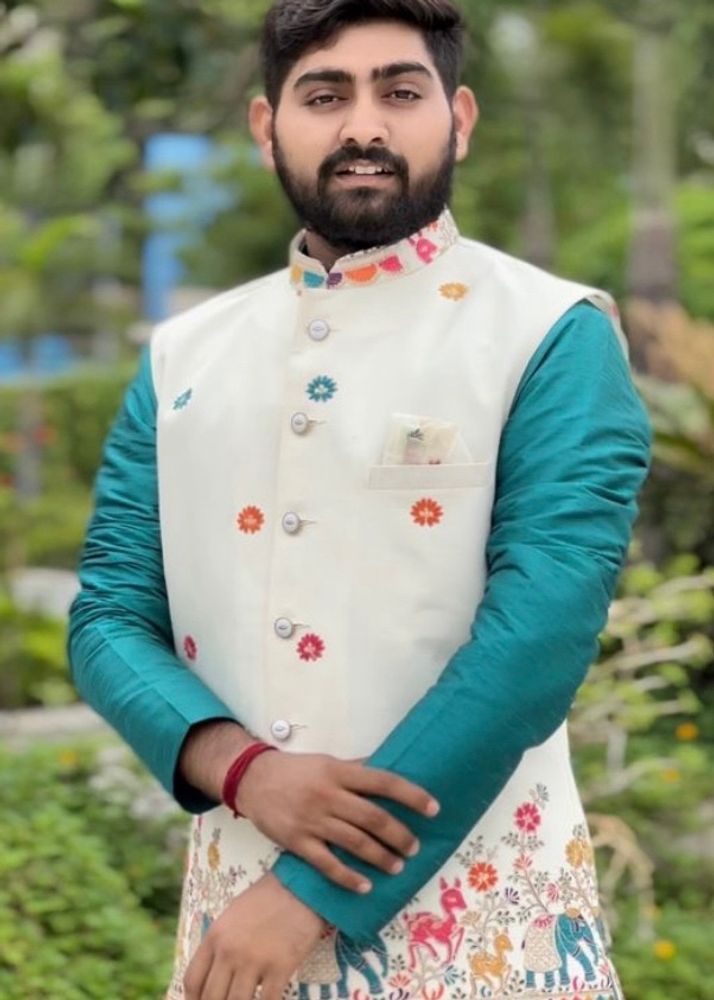 Pichwai Print Kurta Koti Set