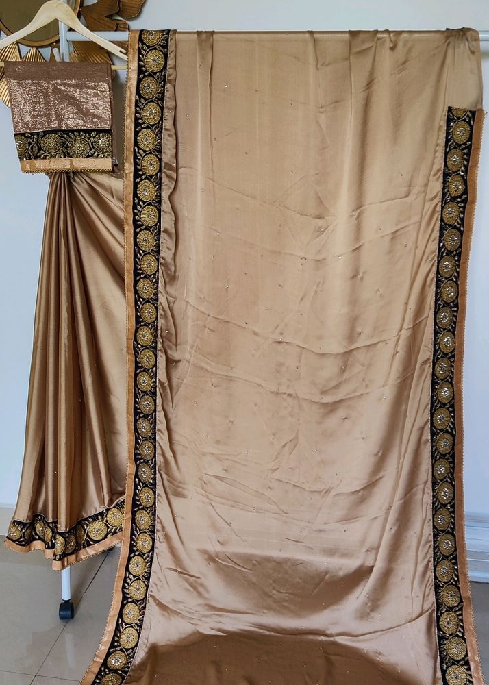 Golden Heavy Border Saree With Unstitched Blouse