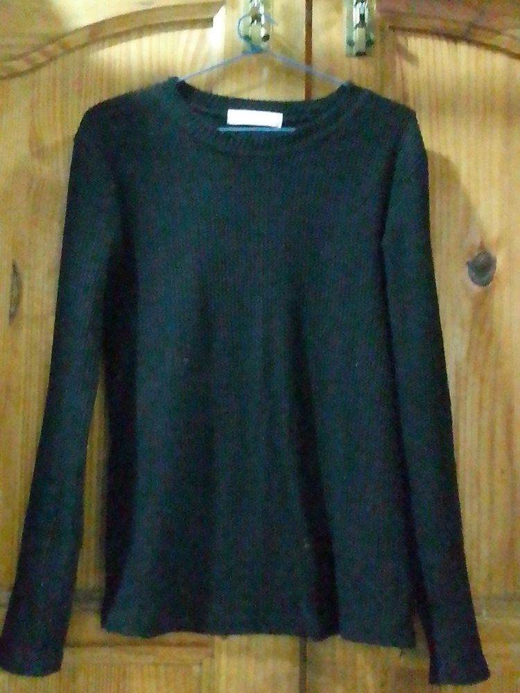 Women Full Sleeves Black Top