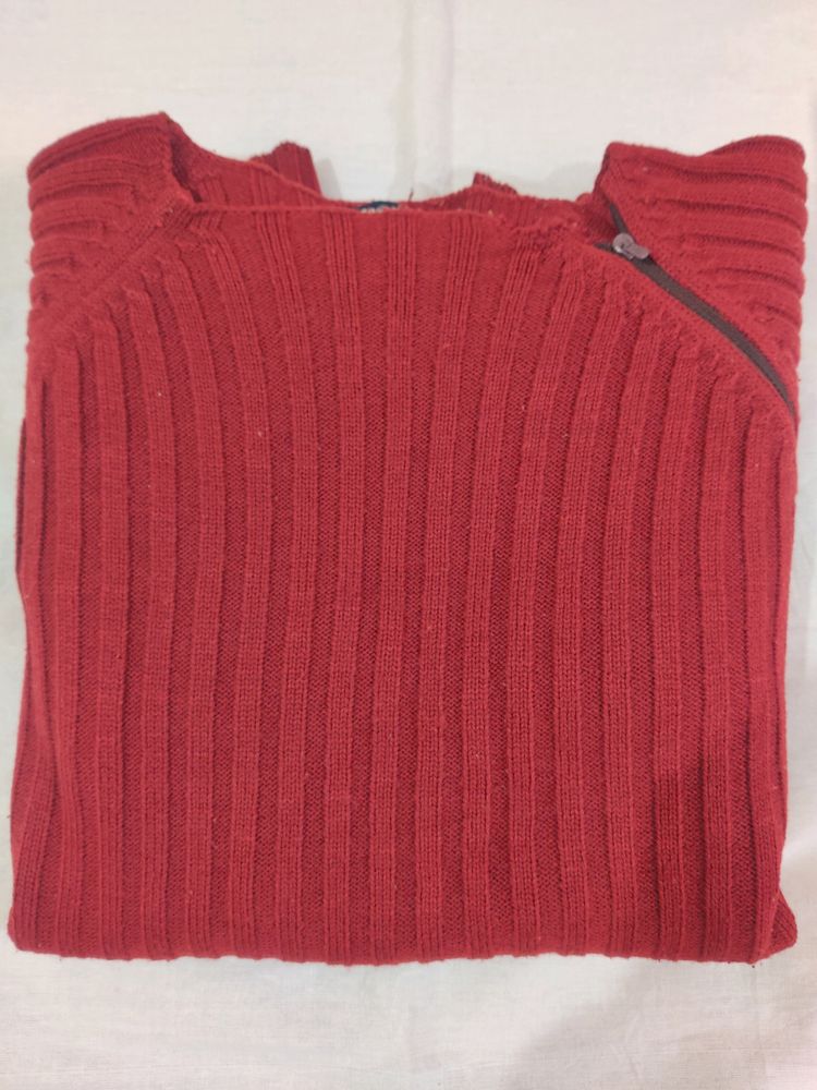 Used Men Sweater In Very Good Condition Medium Siz