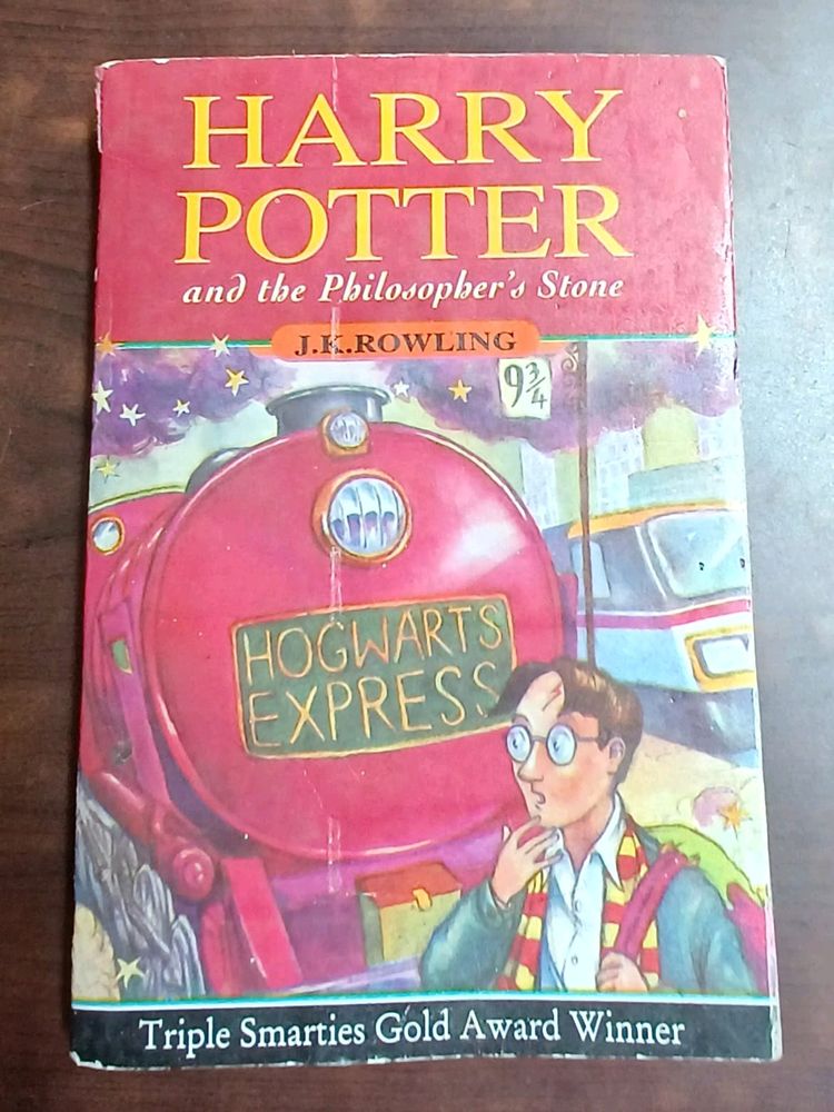 HARRY POTTER AND THE PHILOSOPHER'S STONE