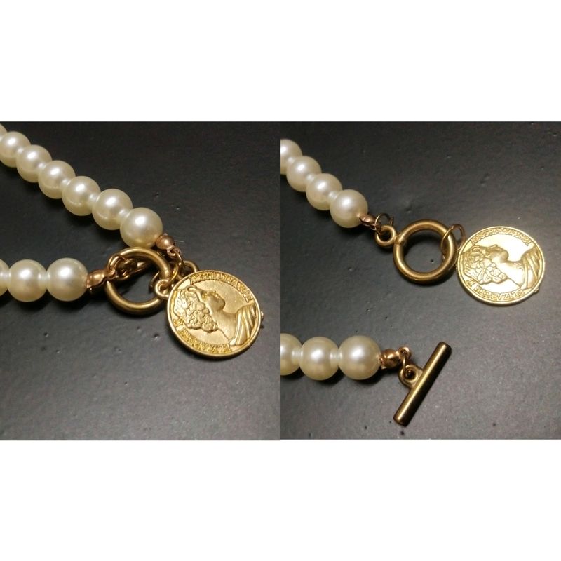 Pearl Necklace With Gold Pendant