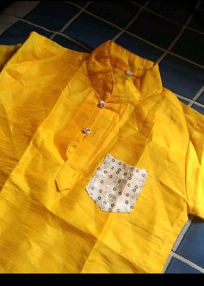 💛🤍One Time Used Beautiful Boys Kurta Set💛🤍