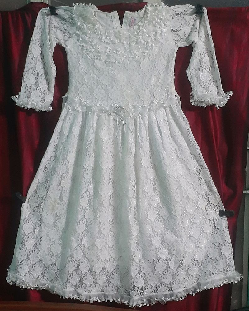 White Party Gown For 10-12 Year Old Girls 👧 .. Cute Free Gifts With This Dress ...