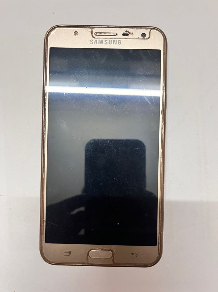 Samsung Galaxy J7