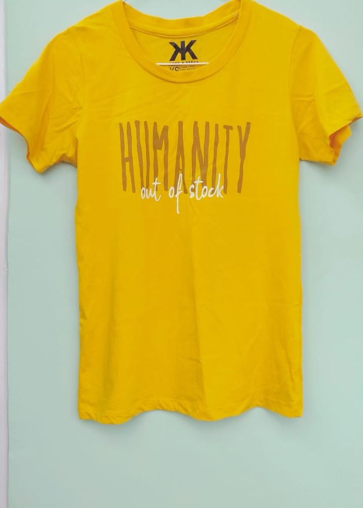 150 offer price Yellow pure cotton tshirt