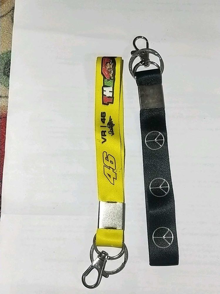 Like New Combo Tag VR46 And Peace Keychain