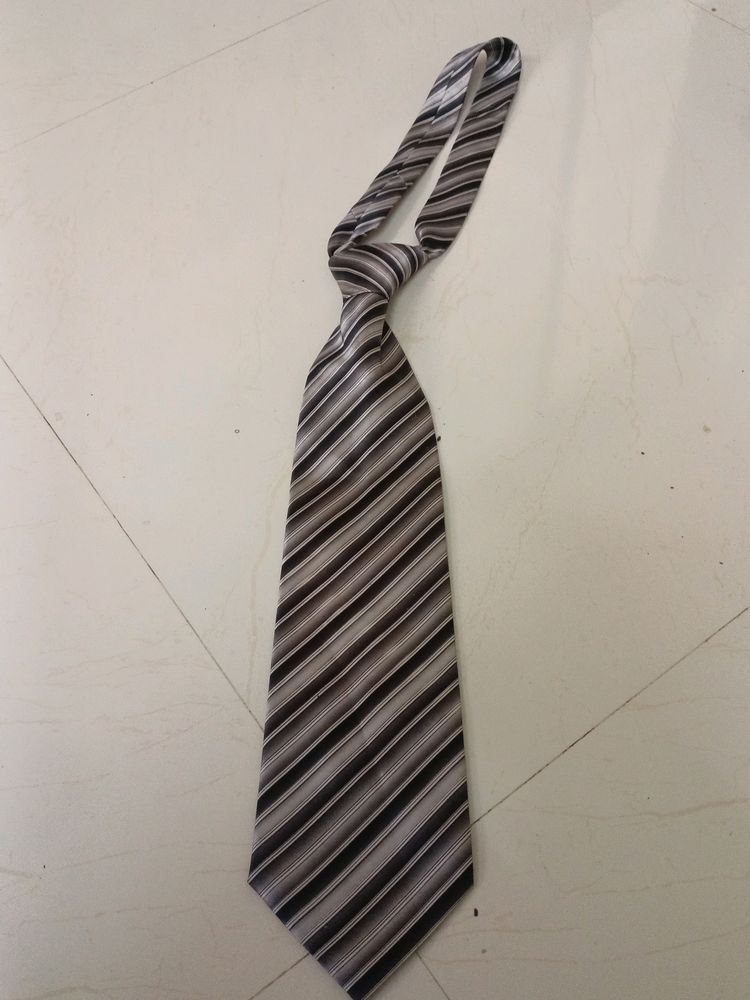 Tie