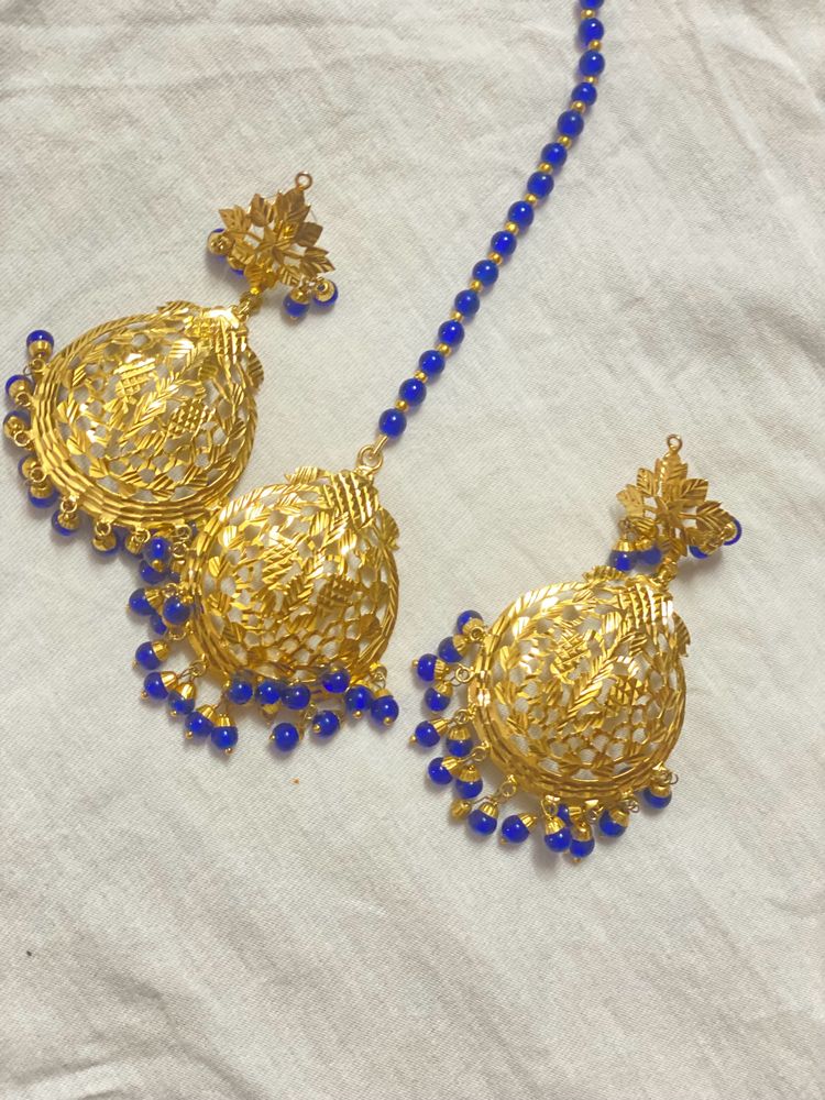 Beautiful Gold And Royal Blue Earrings& Mangtikka