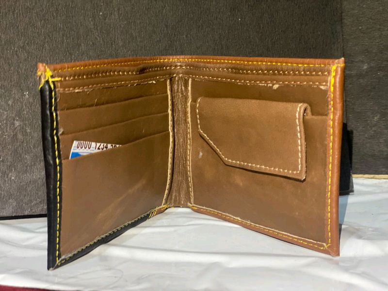 100% NEW Men's Wallet (New)