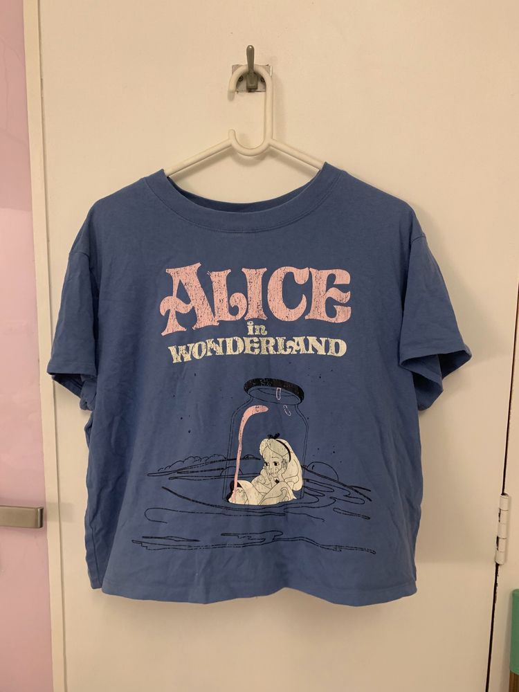 h&m alice in wonderland tshirt