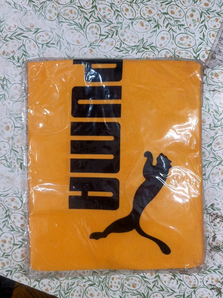 Mustard Puma Size L