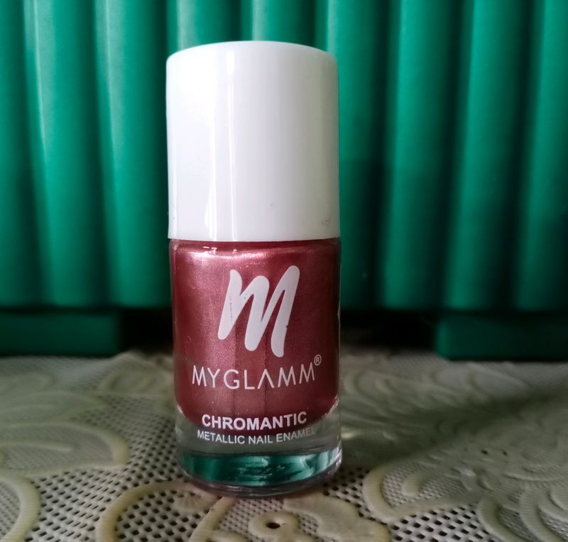 My Glamm Chromatic Nail Enamel