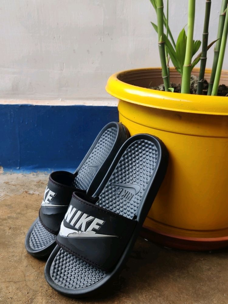 Nike Benassi JDI Flip Flops