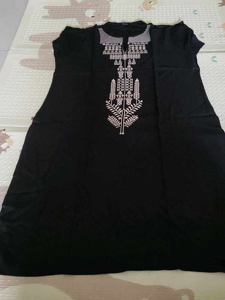 Black Kurti