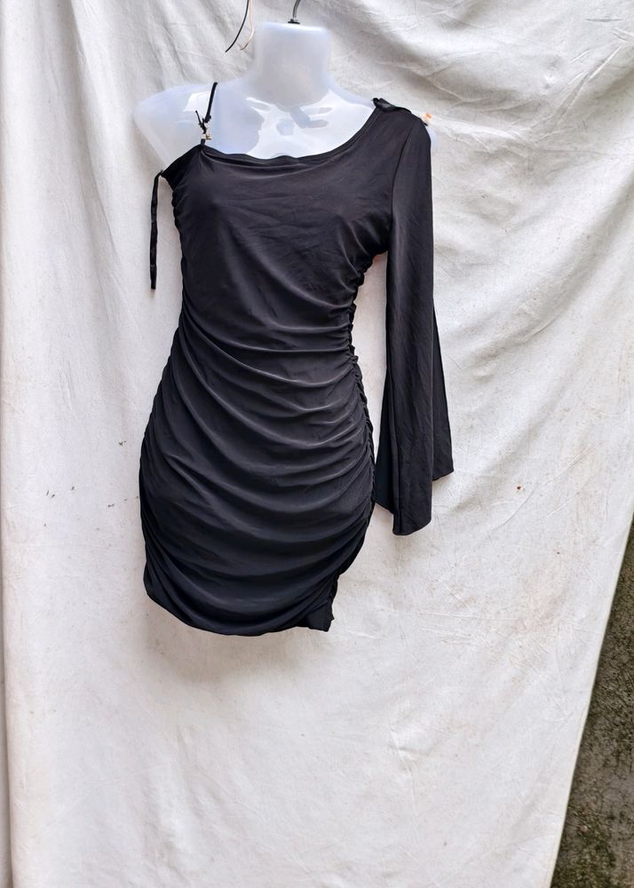 I. BLACK RUCHED MINI BODYCON