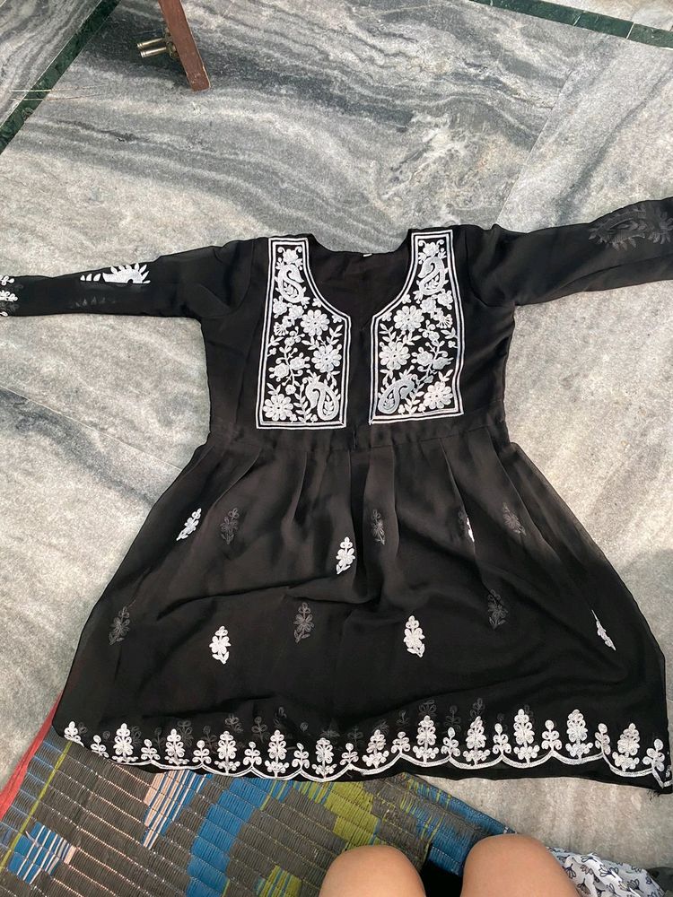 Black Kurti