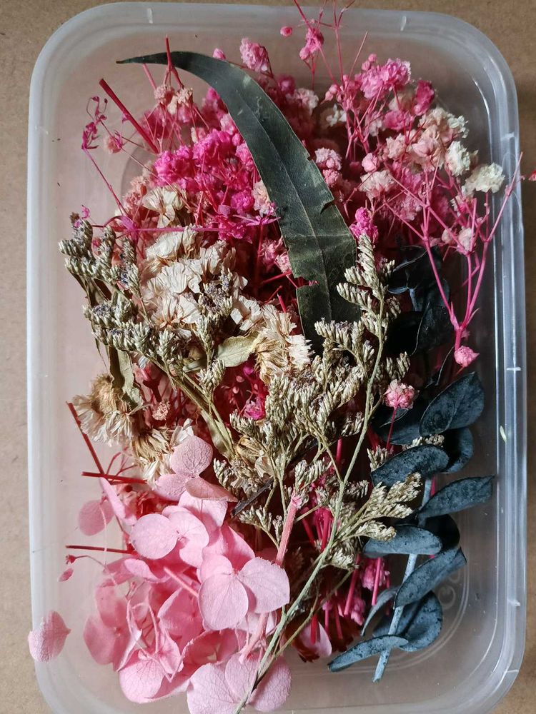 Dry Flowers Box