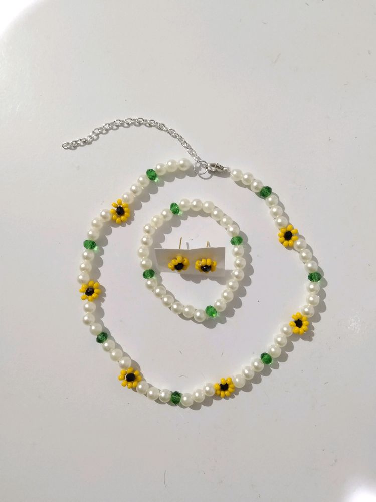 sunflower choker+ bracelet+ earrings combo🌻💛