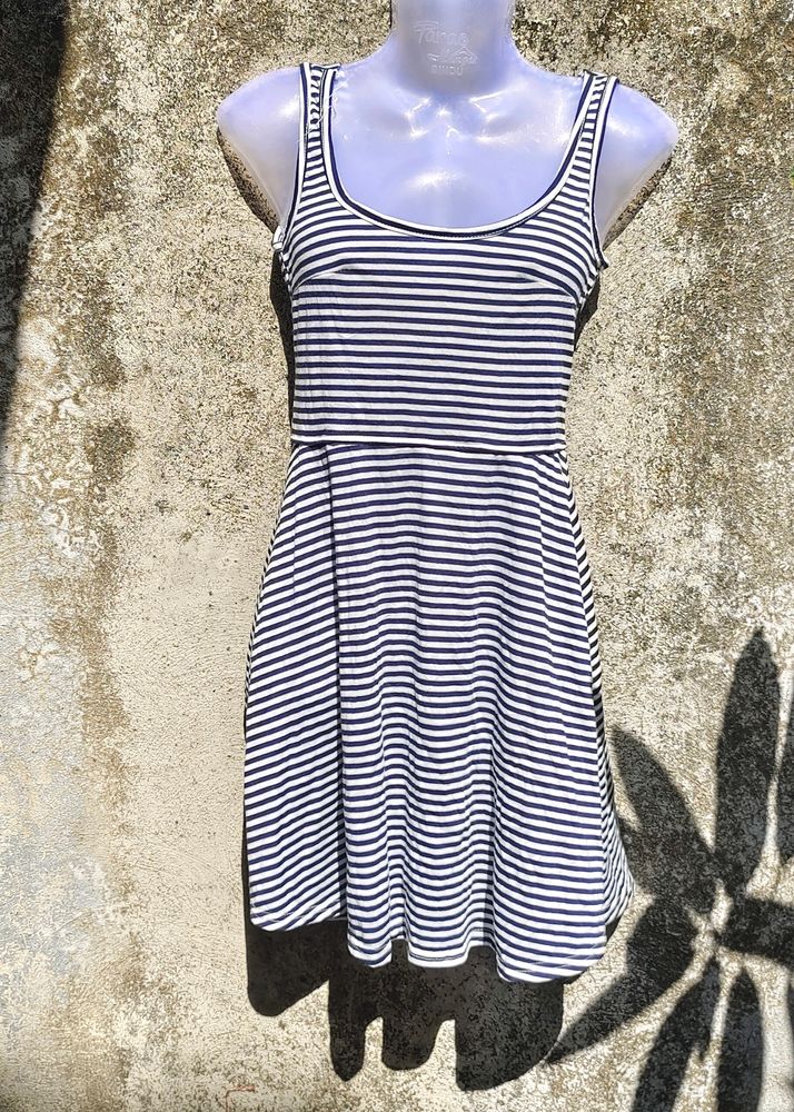 PE. BLUE AND WHITE STRIPS FROCK