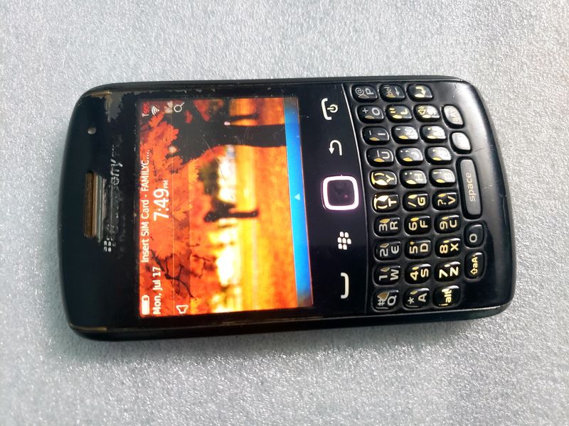 BLACKBERRY 9360 Qwerty Smartphone