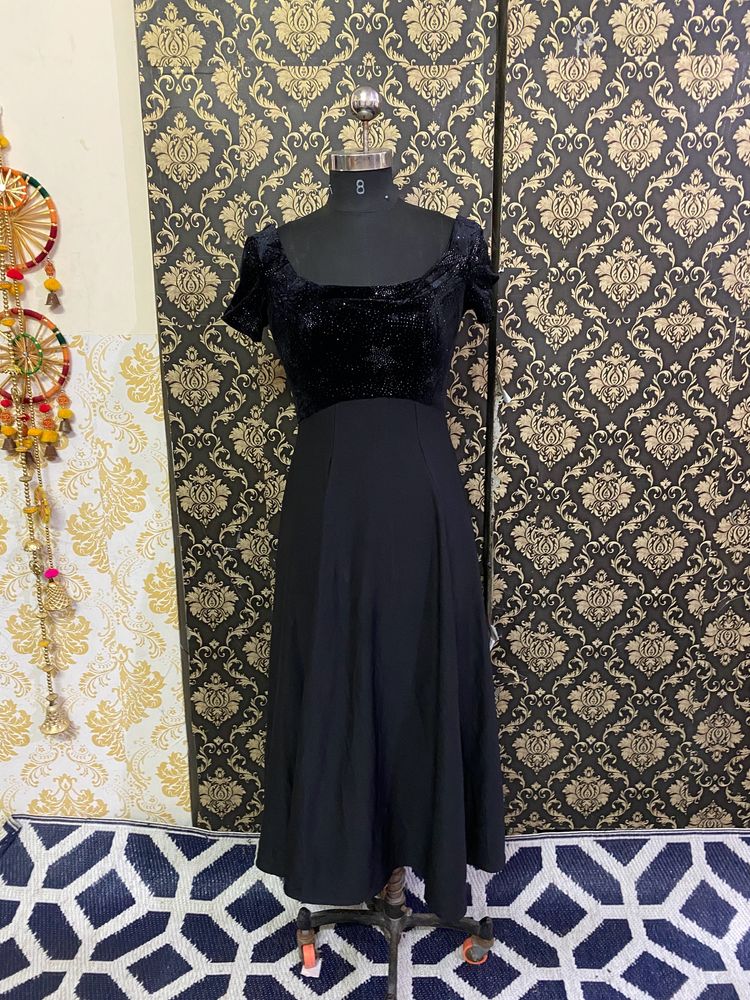 Beautiful Black Midi Dress