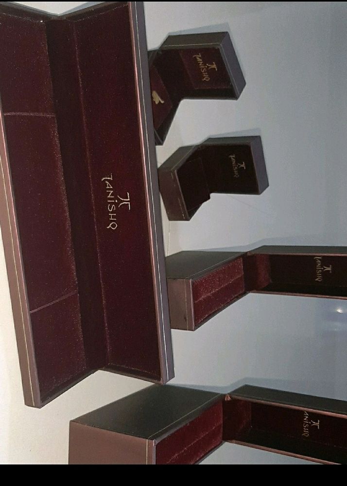 5 Tanishq Jewellery Boxes with Bag