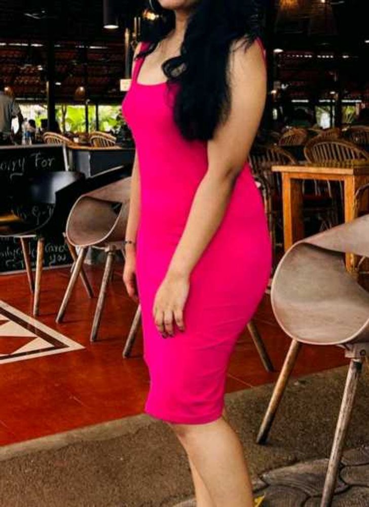 Bodycon pink dress