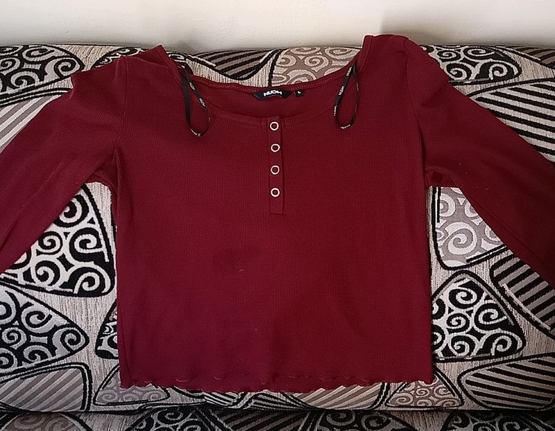 Maroon crop top